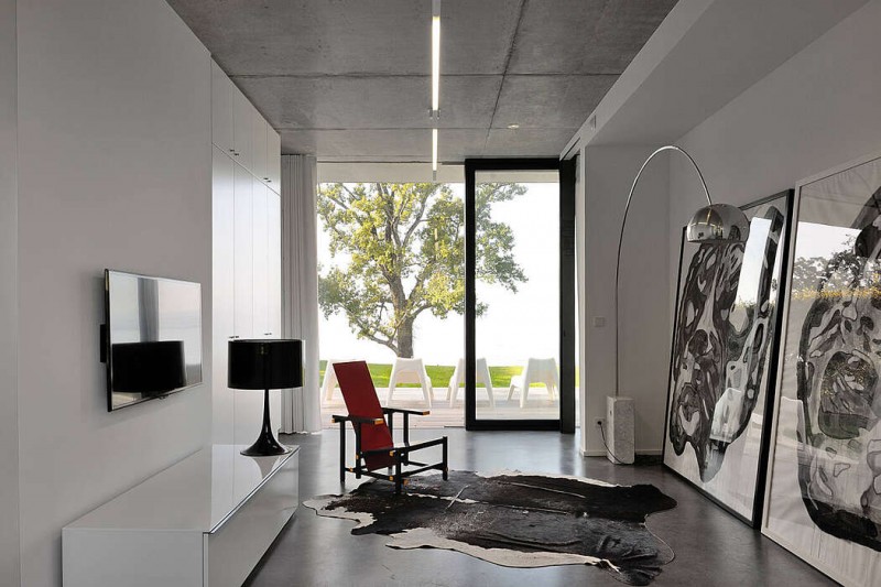 Резиденция на берегу Женевского озера в Тонон-ле-Бен, Франция Резиденция на берегу Женевского озера в Тонон-ле-Бен, Франция