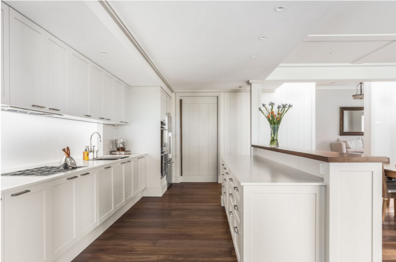 Семейная резиденция с четырьмя спальнями в Сиднее