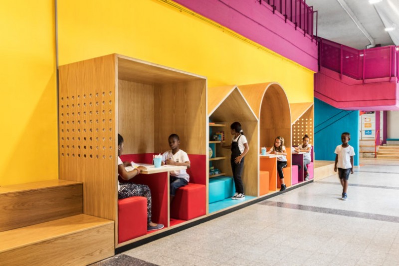 Школа для детей-беженцев в Тель-Авиве