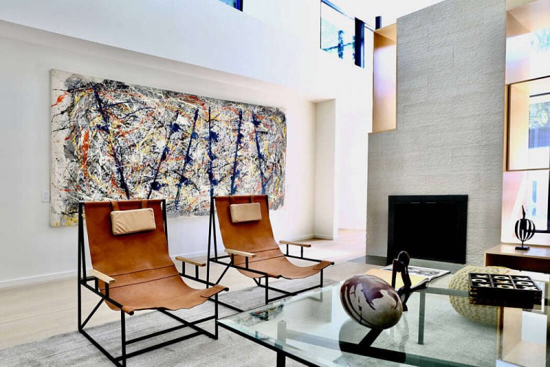 Светлый просторный дом, расположенный в Пасадене, штат Калифорния