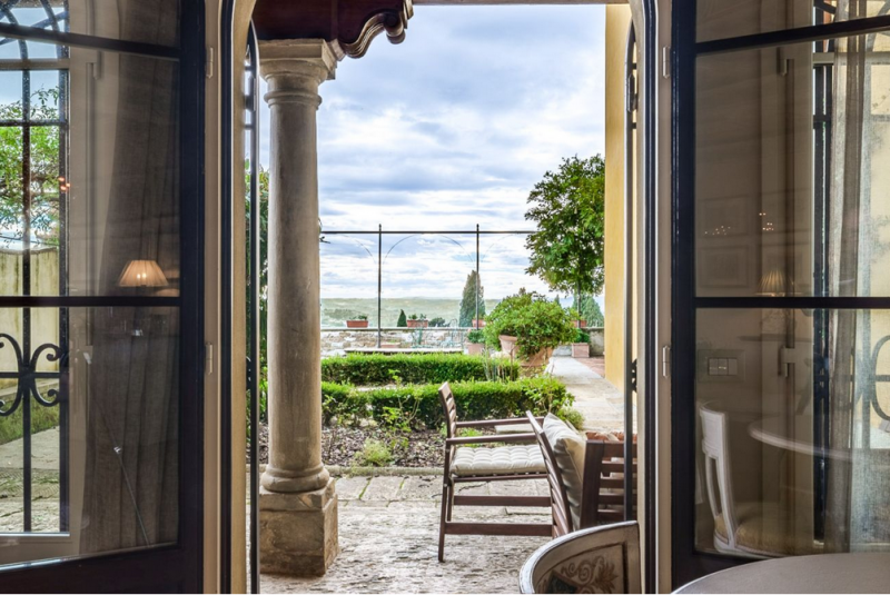Элегантная резиденция с видом на Флоренцию Элегантная резиденция с видом на Флоренцию
