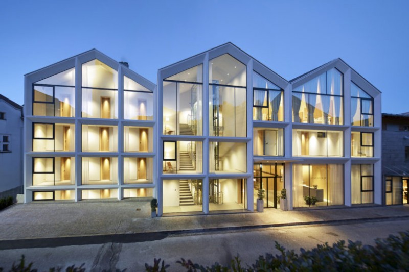 Минималистский отель Schgaguler, окруженный красотой Доломитовых Альп, Италия