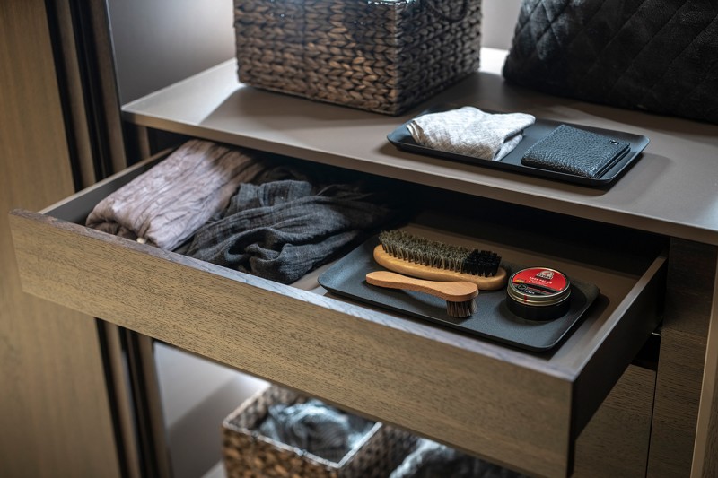 Пентхаус с многофункциональными пространствами и уникальной винтовой лестницей Пентхаус с многофункциональными пространствами и уникальной винтовой лестницей