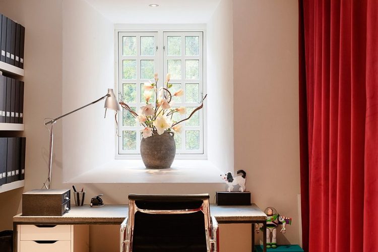 Со вкусом обставленный двухэтажный дом общей площадью 208 м2