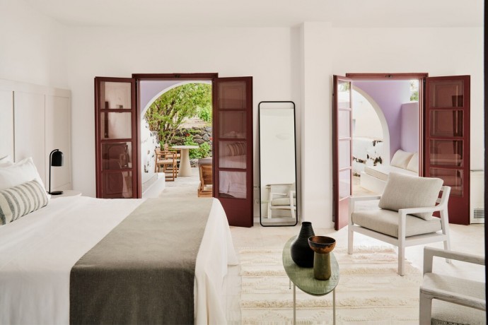 Отель Vedema Resort на Санторини