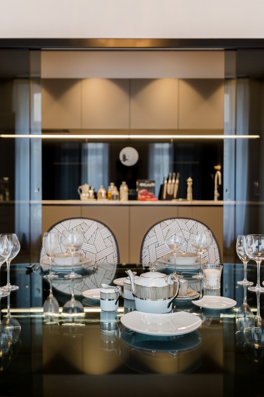 Квартира на Елисейских полях