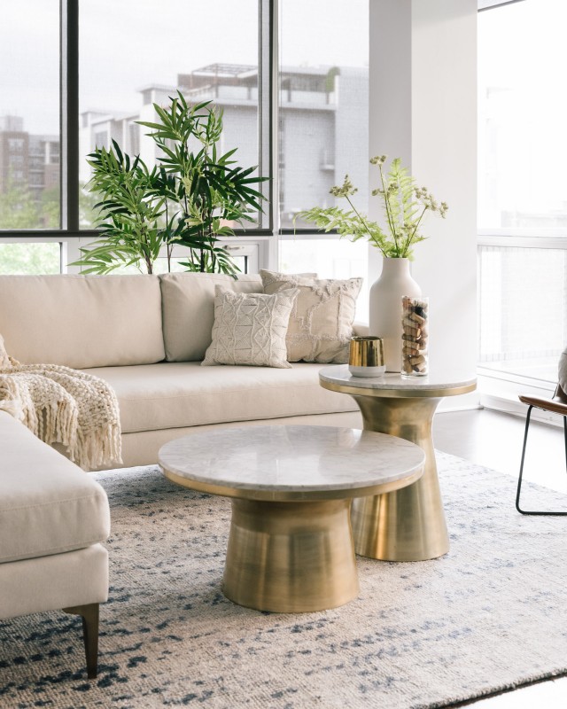 Сочетание гламура и индустриального стиля в чикагской квартире Сочетание гламура и индустриального стиля в чикагской квартире