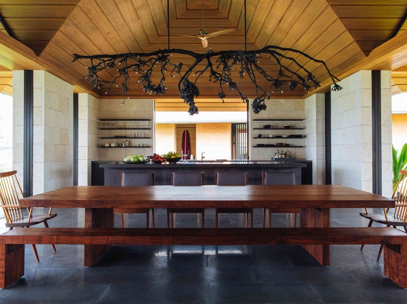 Стильный интерьер небольшой виллы