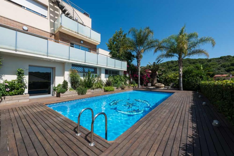 Особняк семьи русского происхождения в Канет-де-Мар, Испания Особняк семьи русского происхождения в Канет-де-Мар, Испания