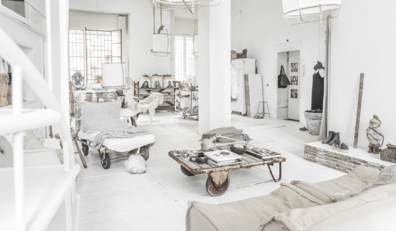 Промышленный дизайн интерьера миланской квартиры