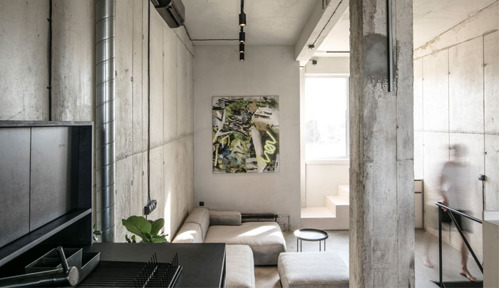 Вертикально ориентированный лофт, расположенный в промышленном здании