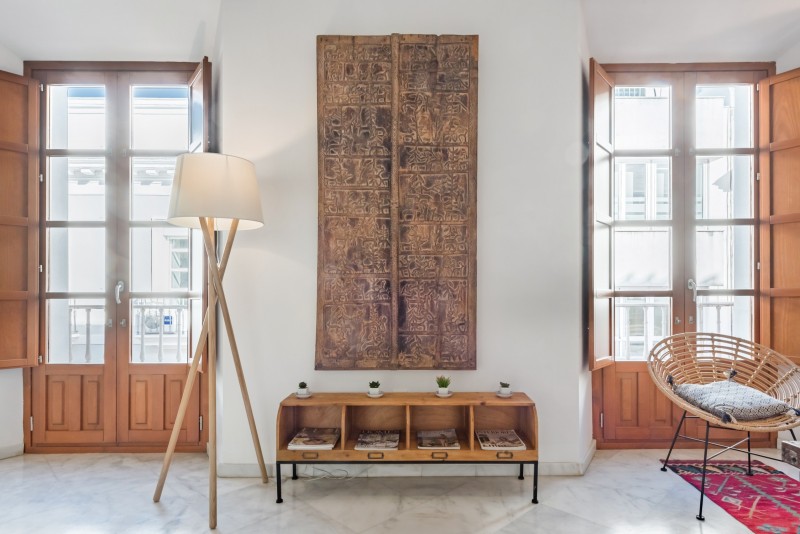 Светлые, изысканные апартаменты с террасой на крыше