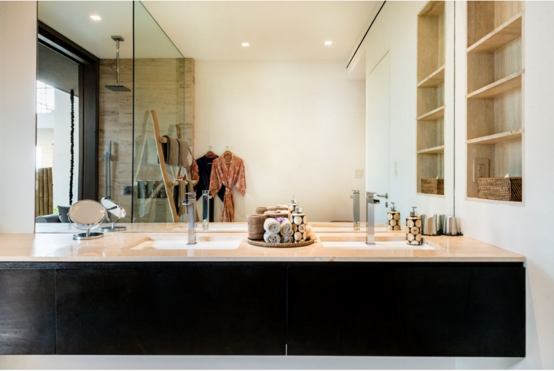 Современная вилла на побережье Тихого океана