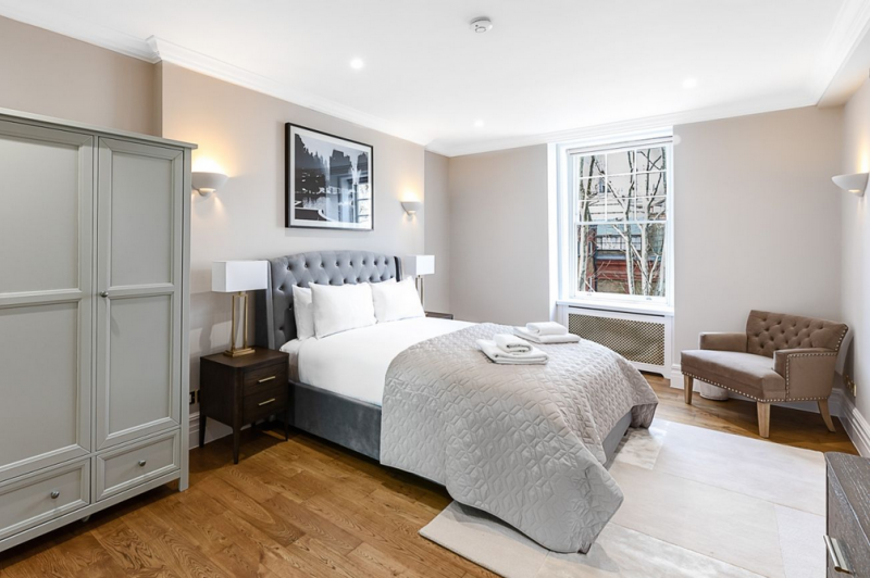 Интерьер квартиры в неоклассическом стиле Интерьер квартиры в неоклассическом стиле