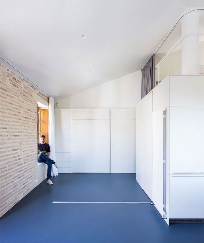 Интерьер минималистского лофта в Валенсии, Испания