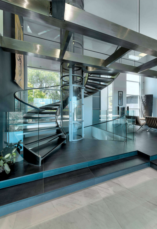 Роскошная резиденция, расположенная в Лос-Альтосе, штат Калифорния Роскошная резиденция, расположенная в Лос-Альтосе, штат Калифорния