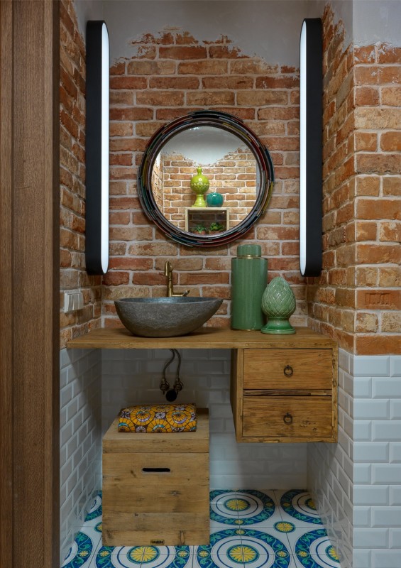 Красочный причудливый интерьер в таунхаусе Красочный причудливый интерьер в таунхаусе