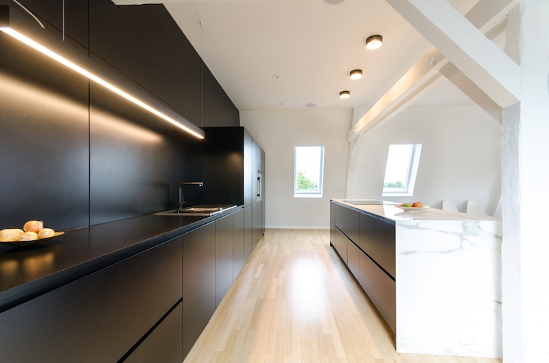 Двухуровневая квартира, расположенная на чердаке дома 1901 года постройки Двухуровневая квартира, расположенная на чердаке дома 1901 года постройки