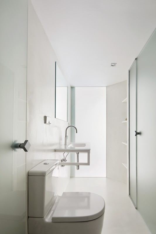 Минималистичный дуплекс в Барселоне