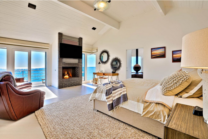 Пляжный дом в Малибу с панорамным видом на Тихий океан Пляжный дом в Малибу с панорамным видом на Тихий океан