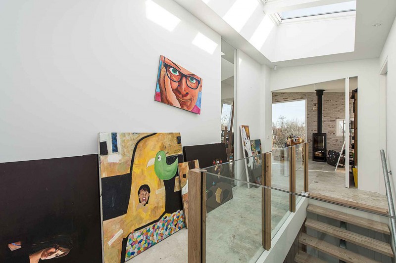 Необычный дом-"скала" в дюнах на юге Голландии