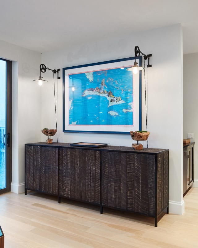 Интерьер холостяцкой квартиры в Чикаго с элементами индустриального стиля Интерьер холостяцкой квартиры в Чикаго с элементами индустриального стиля