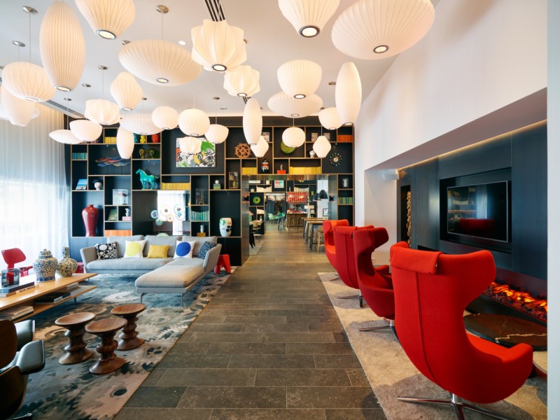 Отель CitizenM Gare de Lyon в Париже