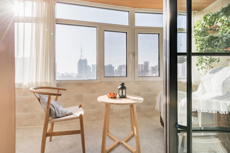 Апартаменты, оформленные в теплых тонах в городе Сиань, Китай