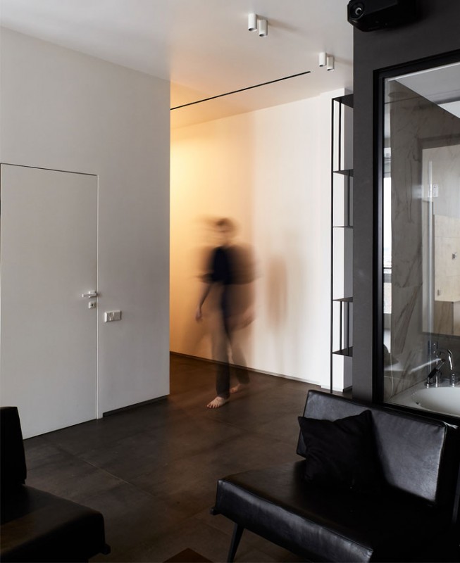 Контрастный интерьер стильных апартаментов