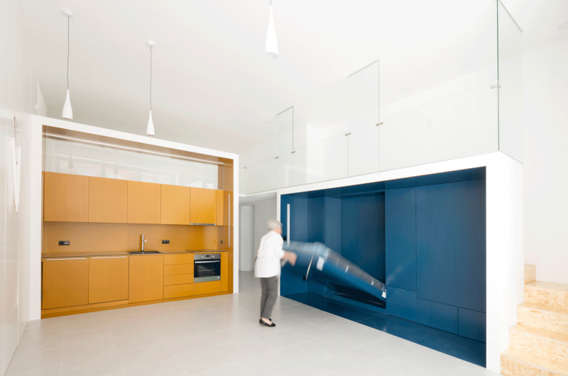 Обстановка квартиры, созданная при помощи двух ярких модулей