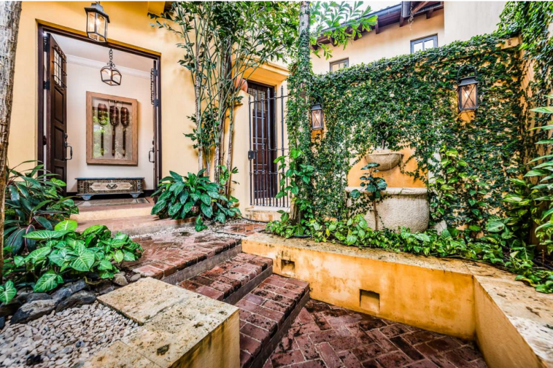 Средиземноморская вилла недалеко от Плайя Данта, Коста-Рика Средиземноморская вилла недалеко от Плайя Данта, Коста-Рика