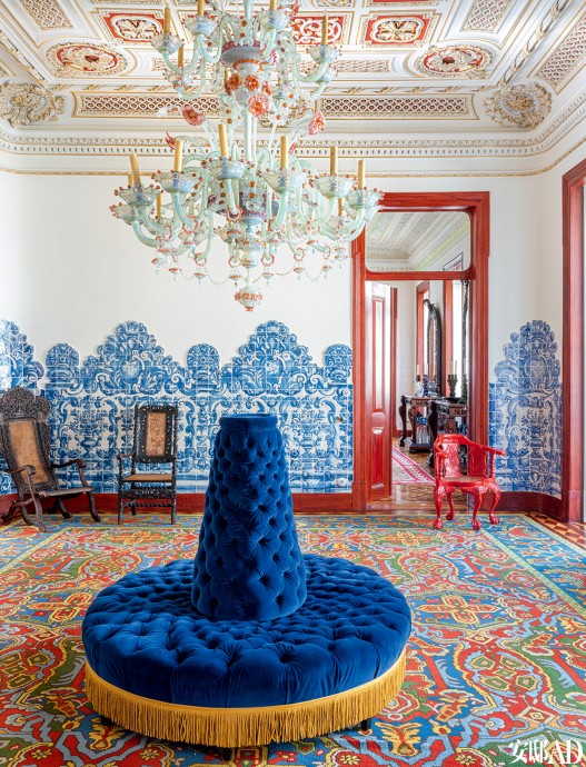 Дом обувного дизайнера-модельера Кристиана Лубутена в Лиссабоне, Португалия