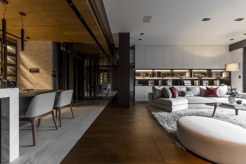 Интерьер просторной квартиры в серых тонах