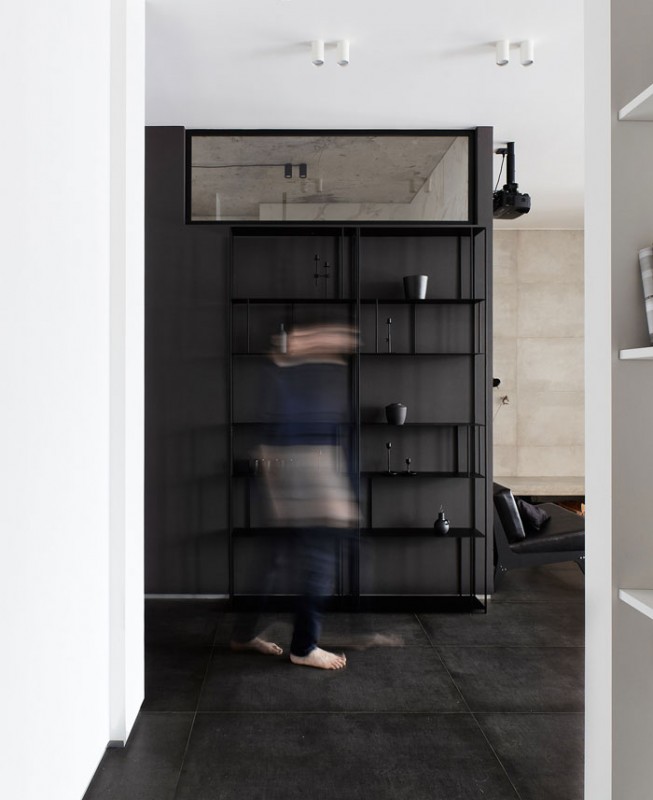 Контрастный интерьер стильных апартаментов