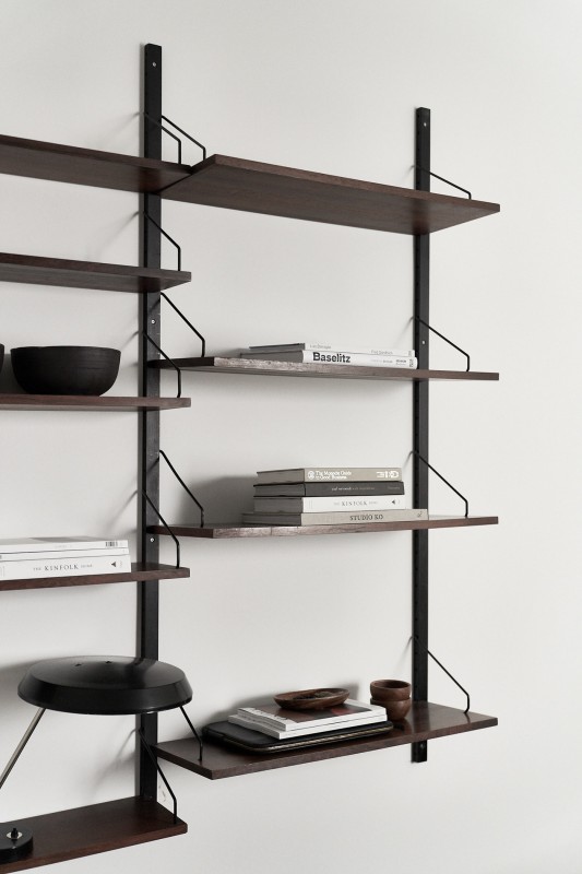 Сдержанный монохромный интерьер квартиры в Вене