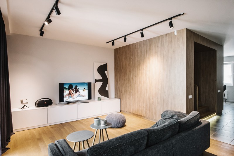 Интерьер двухэтажной квартиры для молодой семьи с ребенком