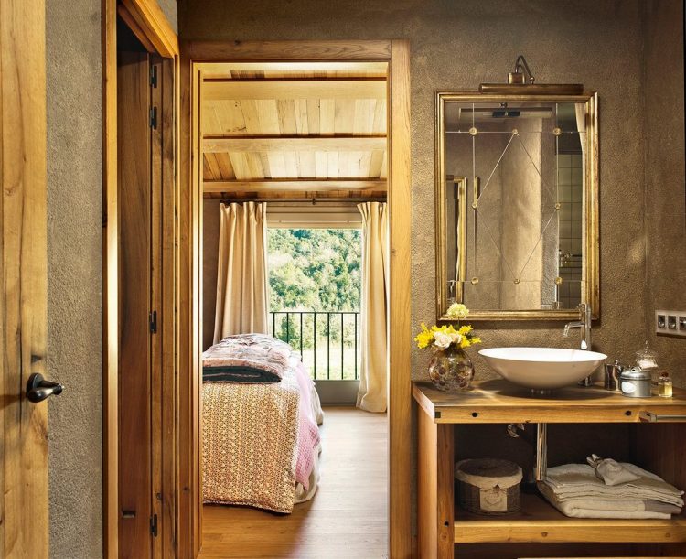 Отреставрированный фермерский дом XVI века в Ла Гарроча, провинция Жерона, Испания