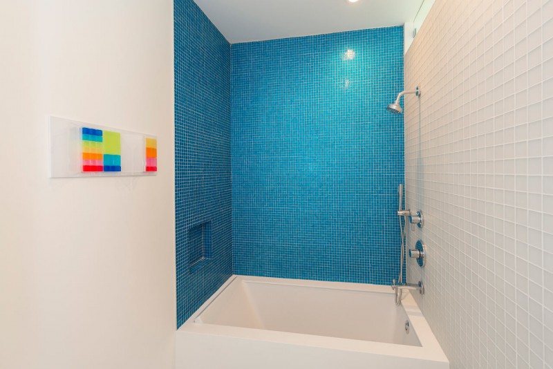 Резиденция в Калифорнии с фасадом из металлических цветов