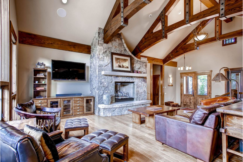 Бревенчатый дом в Брекенридже, Колорадо Бревенчатый дом в Брекенридже, Колорадо