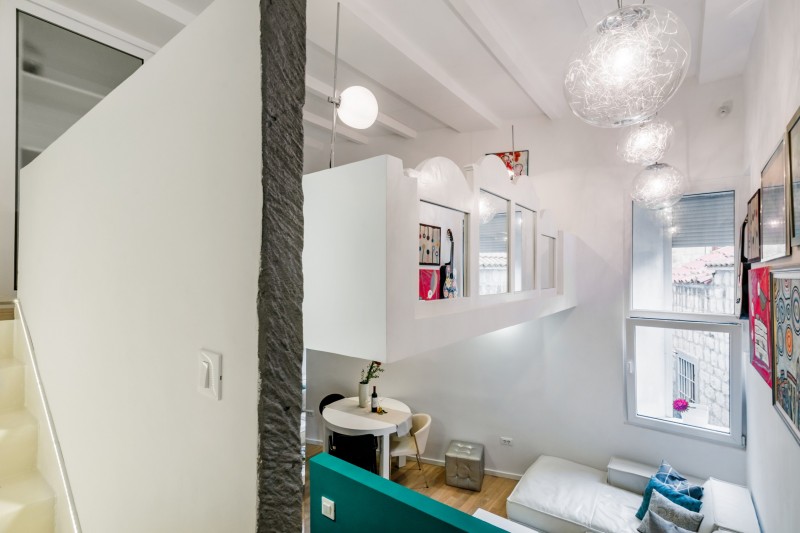 Яркий интерьер квартиры в городе Сплит, Хорватия Яркий интерьер квартиры в городе Сплит, Хорватия