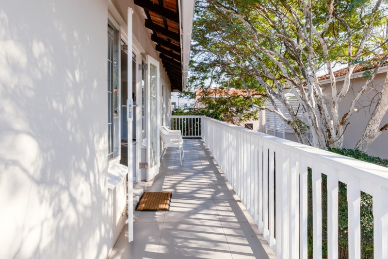 Оформление апартаментов в серых тонах в Дурбан-Норд, ЮАР Оформление апартаментов в серых тонах в Дурбан-Норд, ЮАР