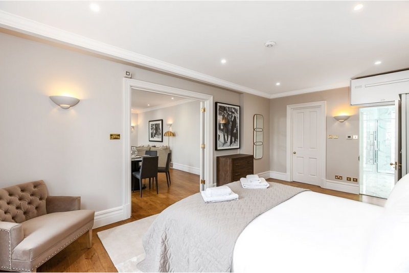 Интерьер квартиры в неоклассическом стиле Интерьер квартиры в неоклассическом стиле