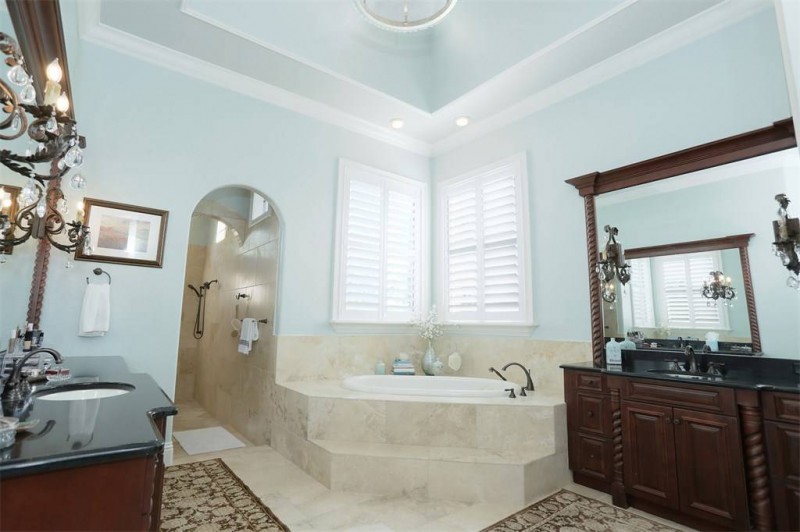 Роскошный особняк в Сорренто, штат Флорида Роскошный особняк в Сорренто, штат Флорида