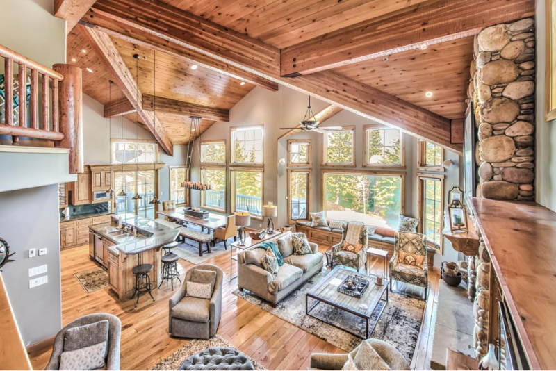 Сводчатое современное шале в штате Юта Сводчатое современное шале в штате Юта