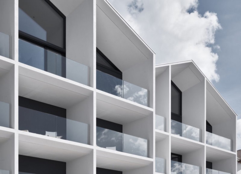 Минималистский отель Schgaguler, окруженный красотой Доломитовых Альп, Италия