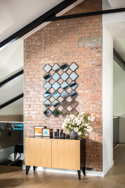 Необычные элементы декора и система освещения в загородном доме Необычные элементы декора и система освещения в загородном доме