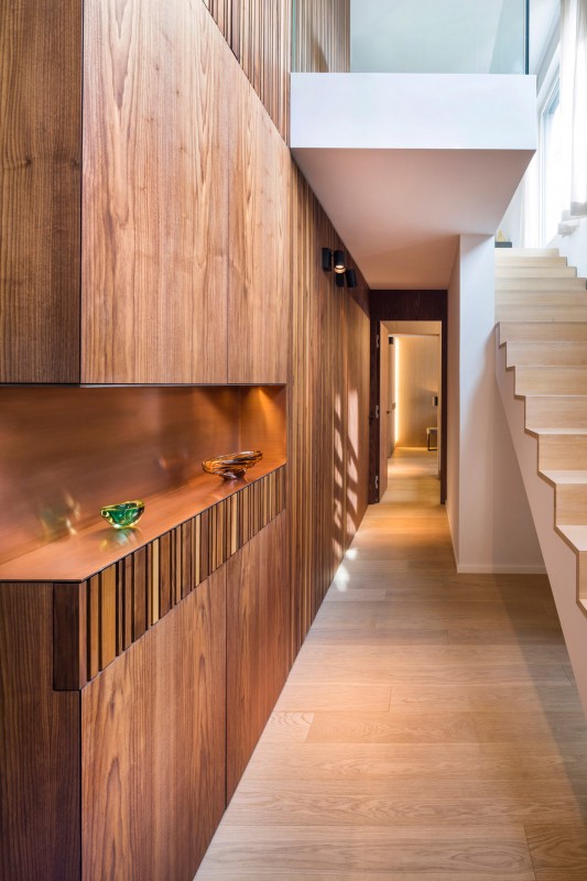 Современная квартира-мезонет в центре Мюнхена Современная квартира-мезонет в центре Мюнхена