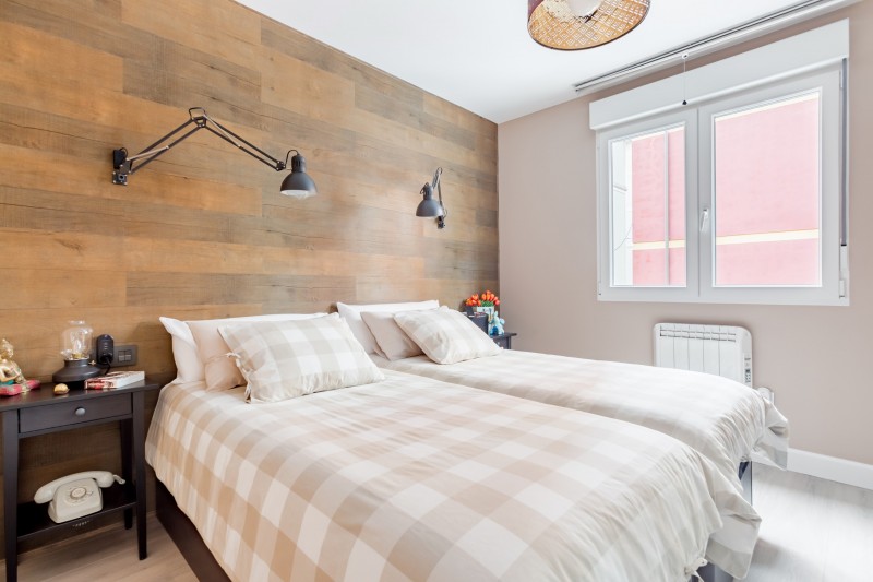 Уютные апартаменты в пепельных тонах в Хихоне, Испания