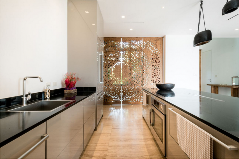 Современная вилла на побережье Тихого океана