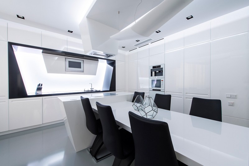 Футуристичный интерьер в черно-белых цветах